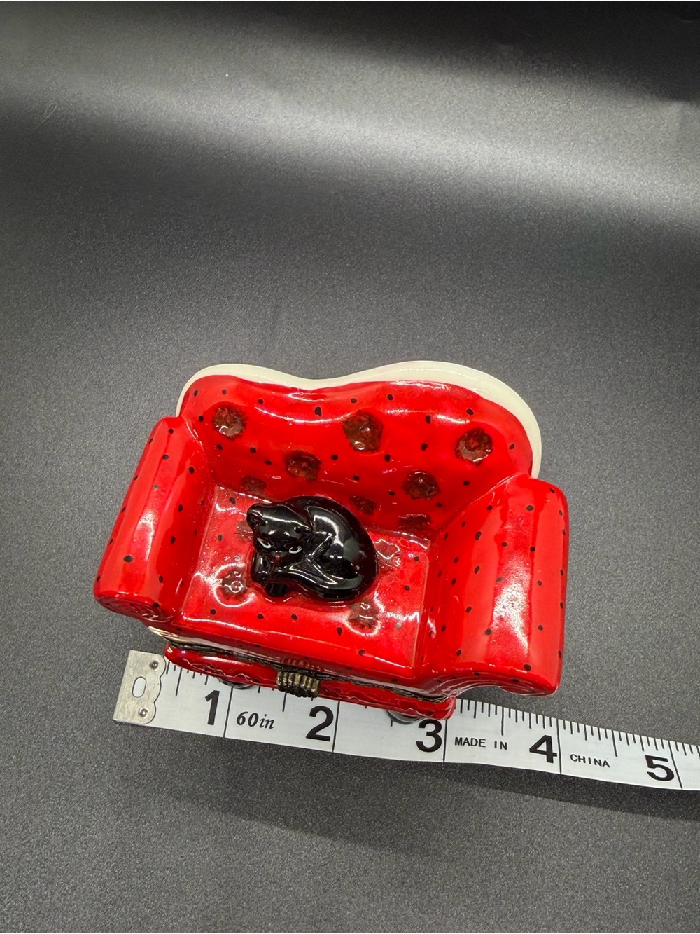 Ceramic Black Cat On Couch Trinket Box With White Cat Trinket - Picture 7 of 8